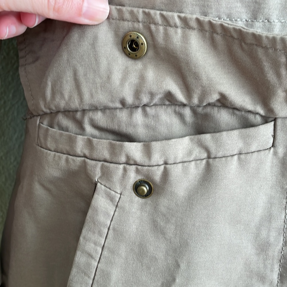🚫 SOLD LBD Laundry by Design Utility Jacket with Faux Fur Hood Tan S - Picture 7 of 15
